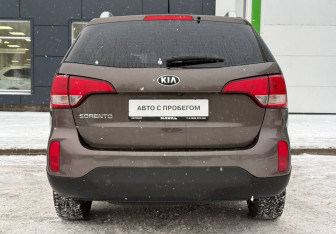 Подержанный автомобиль Kia Sportage 2017 года (6 фото)