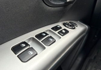 Подержанный автомобиль Hyundai Santa Fe 2009 года (15 фото)