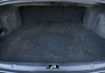 Подержанный автомобиль Mitsubishi Lancer Sedan 2011 года (17 фото)