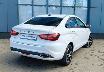 Подержанный автомобиль LADA (ВАЗ) Vesta Sedan 2023 года (6 фото)