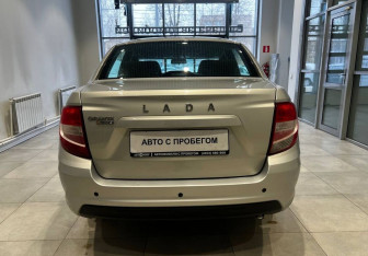 Подержанный автомобиль LADA (ВАЗ) Granta Sedan 2022 года (7 фото)