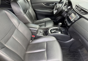 Подержанный автомобиль Nissan X-Trail 2019 года (9 фото)