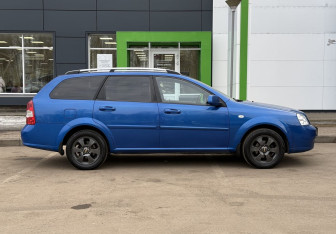 Подержанный автомобиль Chevrolet Lacetti Wagon 2011 года (4 фото)