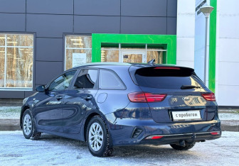 Подержанный автомобиль Kia Ceed Wagon 2020 года (7 фото)