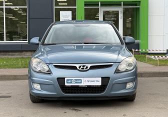 Подержанный автомобиль Hyundai i30 Hatchback 2009 года (2 фото)