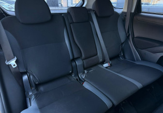 Подержанный автомобиль Mitsubishi Outlander 2010 года (13 фото)