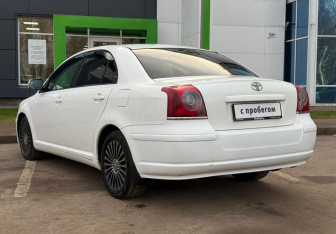 Подержанный автомобиль Toyota Avensis Sedan 2007 года (7 фото)