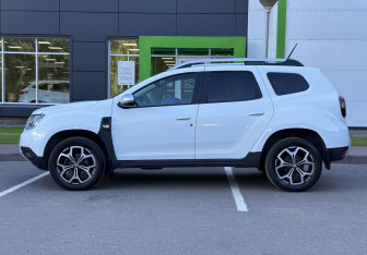 Подержанный автомобиль Renault Duster 2021 года (8 фото)