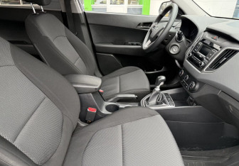 Подержанный автомобиль Hyundai Creta 2021 года (10 фото)