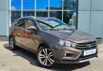 Подержанный автомобиль LADA (ВАЗ) Vesta Wagon 2017 года (3 фото)
