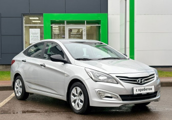 Подержанный автомобиль Hyundai Solaris Sedan 2015 года (3 фото)