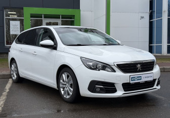 Подержанный автомобиль Peugeot 308 Wagon 2021 года (3 фото)