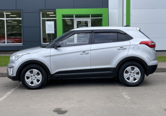 Подержанный автомобиль Hyundai Creta 2017 года (8 фото)