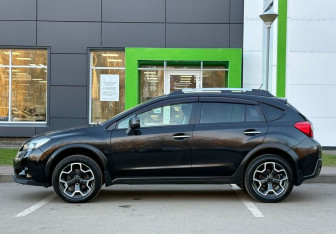 Подержанный автомобиль Subaru XV 2014 года (8 фото)