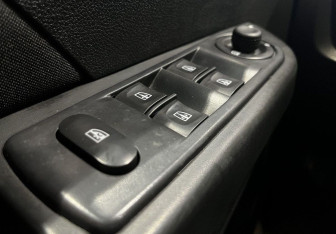 Подержанный автомобиль Renault Kaptur 2017 года (13 фото)