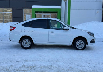 Подержанный автомобиль LADA (ВАЗ) Granta Liftback 2024 года (4 фото)