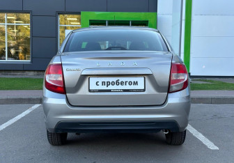 Подержанный автомобиль LADA (ВАЗ) Granta Sedan 2021 года (6 фото)