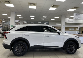 Подержанный автомобиль Haval F7 2024 года (4 фото)