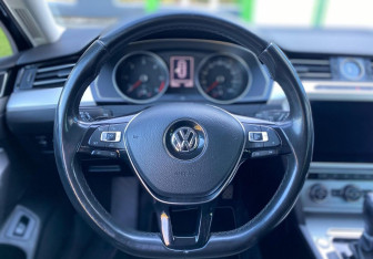Подержанный автомобиль Volkswagen Passat Wagon 2017 года (12 фото)