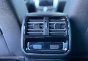 Подержанный автомобиль Volkswagen Passat Wagon 2017 года (14 фото)