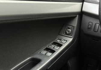 Подержанный автомобиль Mitsubishi Lancer Sedan 2007 года (12 фото)