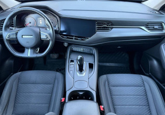 Подержанный автомобиль Haval F7x 2021 года (11 фото)