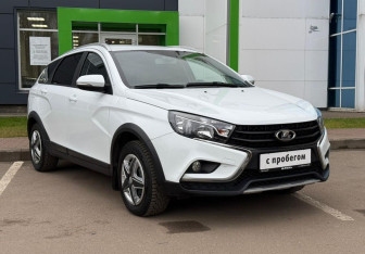 Подержанный автомобиль LADA (ВАЗ) Vesta Wagon 2019 года (3 фото)