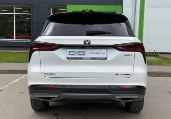 Подержанный автомобиль Changan CS75PLUS 2023 года (6 фото)