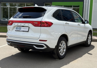 Подержанный автомобиль Haval M6 2023 года (5 фото)