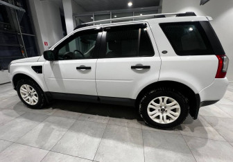 Подержанный автомобиль Land Rover Freelander 2012 года (5 фото)