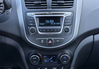 Подержанный автомобиль Hyundai Solaris Sedan 2016 года (13 фото)