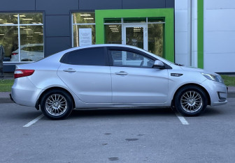 Подержанный автомобиль Kia Rio Sedan 2011 года (4 фото)