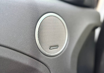 Подержанный автомобиль Land Rover Range Rover Evoque 2014 года (16 фото)