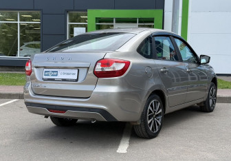 Подержанный автомобиль LADA (ВАЗ) Granta Liftback 2021 года (7 фото)