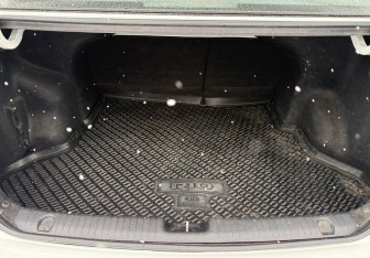 Подержанный автомобиль Kia Rio Sedan 2015 года (17 фото)