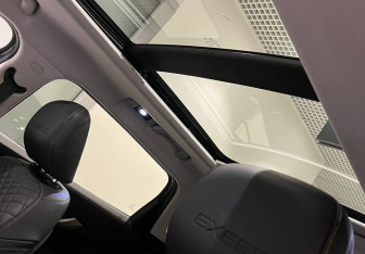 Подержанный автомобиль Exeed TXL 2022 года (12 фото)