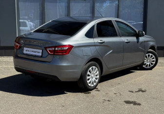 Подержанный автомобиль LADA (ВАЗ) Vesta Sedan 2020 года (6 фото)