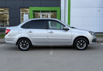 Подержанный автомобиль LADA (ВАЗ) Granta Sedan 2020 года (4 фото)
