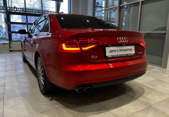 Подержанный автомобиль Audi A4 Sedan 2013 года (6 фото)
