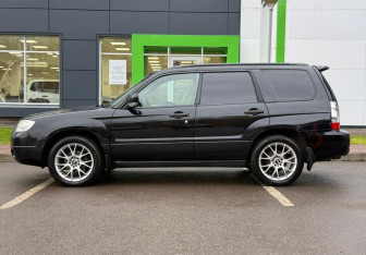 Подержанный автомобиль Subaru Forester Suv 2007 года (8 фото)