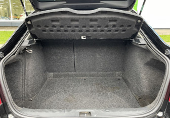 Подержанный автомобиль Skoda Octavia Liftback 2008 года (15 фото)
