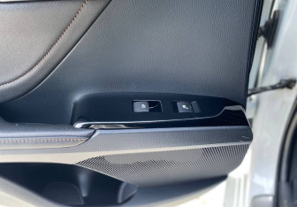 Подержанный автомобиль Toyota Camry Sedan 2018 года (18 фото)