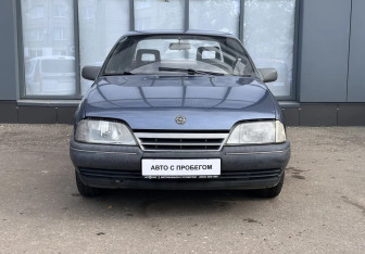 Подержанный автомобиль Opel Omega Sedan 1988 года (2 фото)