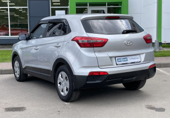 Подержанный автомобиль Hyundai Creta 2017 года (7 фото)
