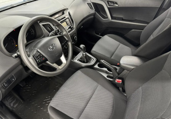 Подержанный автомобиль Hyundai Creta 2016 года (10 фото)