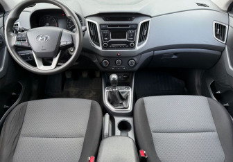 Подержанный автомобиль Hyundai Creta 2019 года (11 фото)