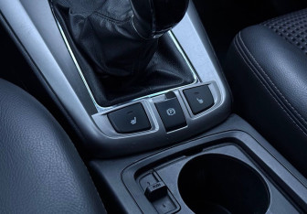 Подержанный автомобиль Chevrolet Captiva 2013 года (16 фото)