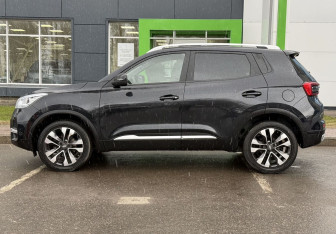 Подержанный автомобиль Chery Tiggo 4 2021 года (8 фото)