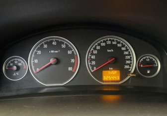 Подержанный автомобиль Opel Vectra Sedan 2008 года (13 фото)