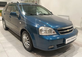 Подержанный автомобиль Chevrolet Lacetti Wagon 2008 года (3 фото)